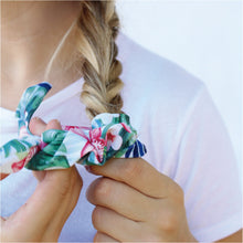 Load image into Gallery viewer, Lush Tropics Bow Schrunchie